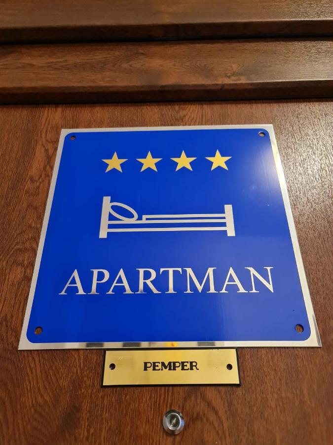 Apartment Pemper - Self Check In And Check Out Otočac Exterior foto