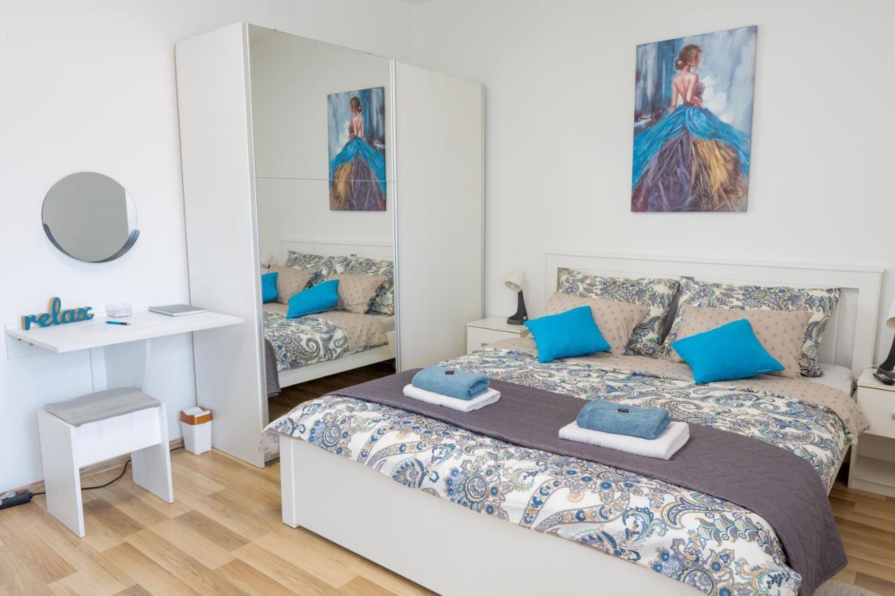 Apartment Pemper - Self Check In And Check Out Otočac Exterior foto